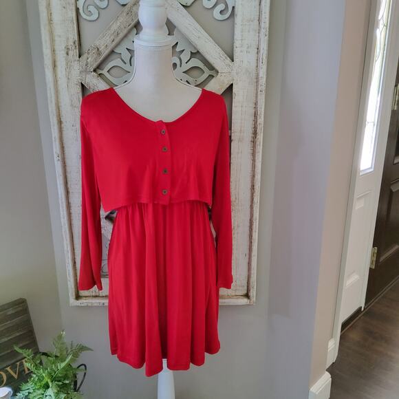 Times Two Maternity 3/4 Sleeve Layered Button Front Nursing Tunic Top in Red - Picture 2 of 8